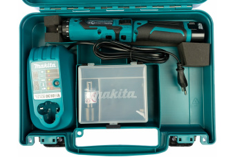 Отвертка аккумуляторная Makita DF012DSE